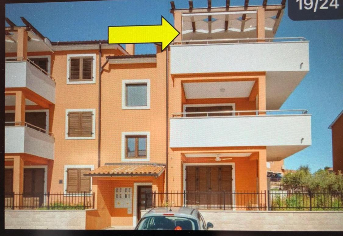 Apartment Dertil Premantura Exterior photo